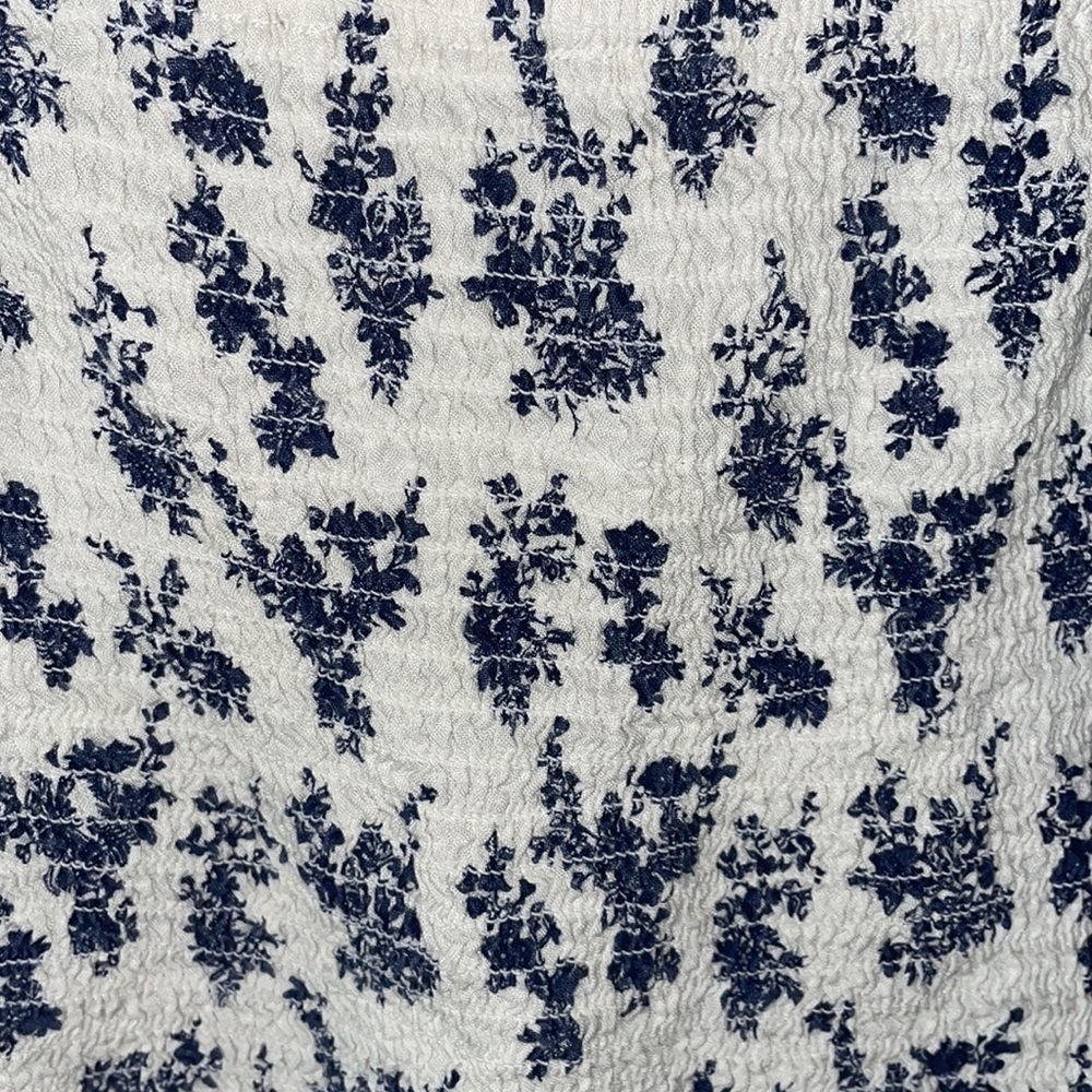 Blouse - Picture 2 of 6